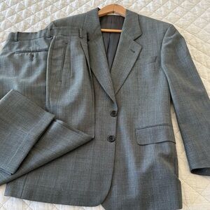 Men's Gray Suit